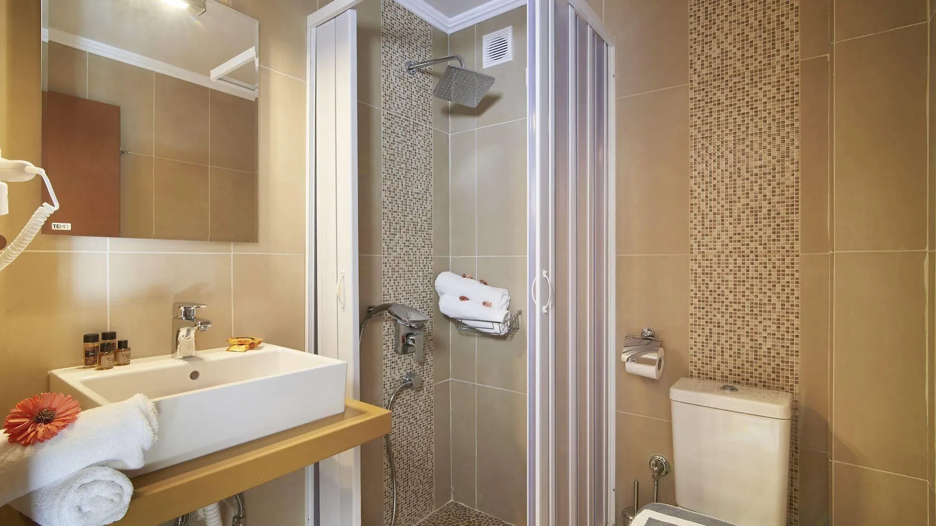 Hotel Rema Vourvourou 3*,