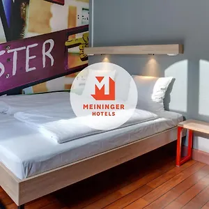 Urban House By Meininger Hostel Copenhaga