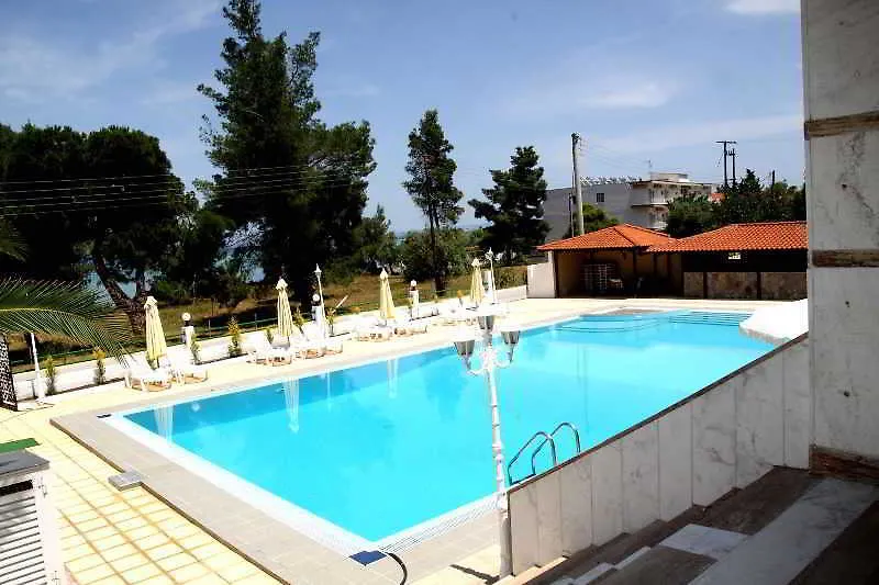 Hotel Rema Vourvourou 3*,